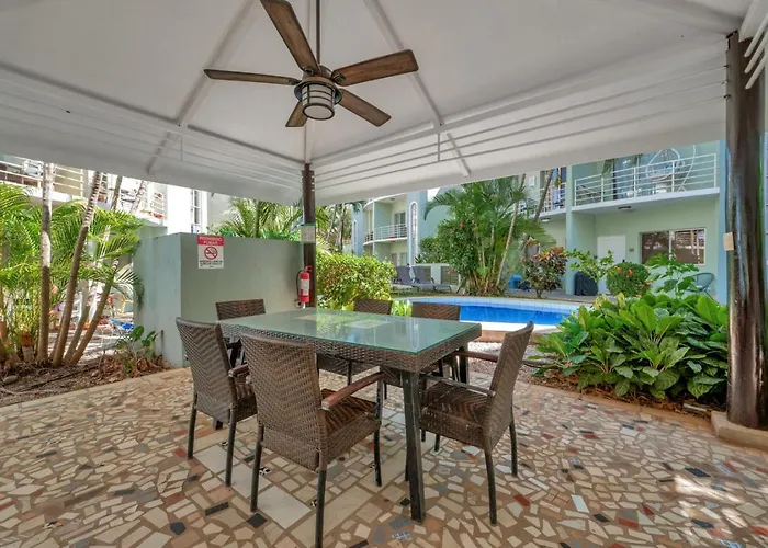 Vv2 42 - Bright Tama 2br Walk To And Pool *